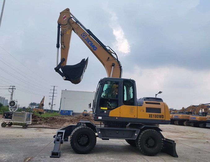 XCMG XE180WD